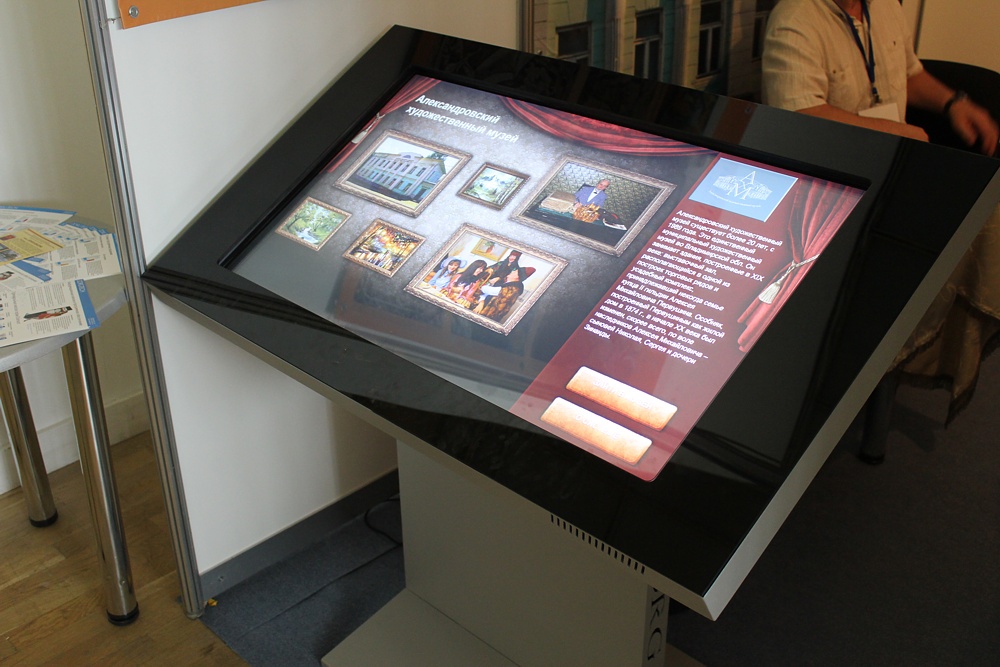 Интерактивная панель стол. Сенсорный информационный киоск TS-line tl3236lw. Сенсорный стол St Diamant 43” Multitouch n - i7. Интерактивный стол Уникум-3. Сенсорная панель для музея.